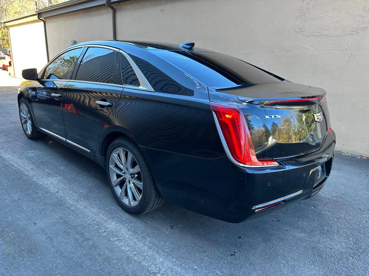 CADILLAC XTS 