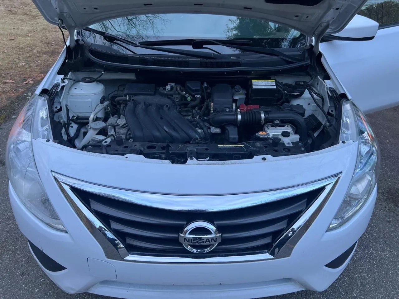 NISSAN VERSA S