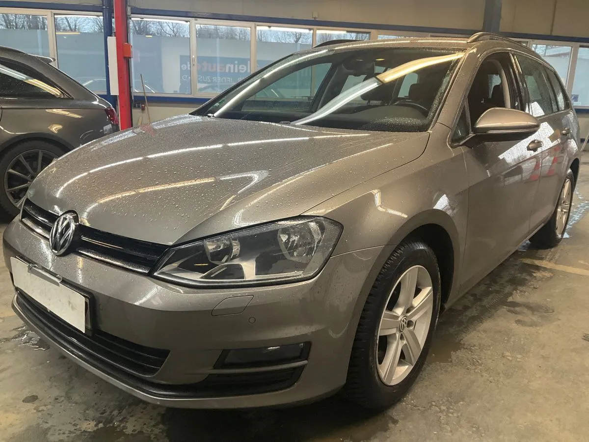 Volkswagen Golf VII