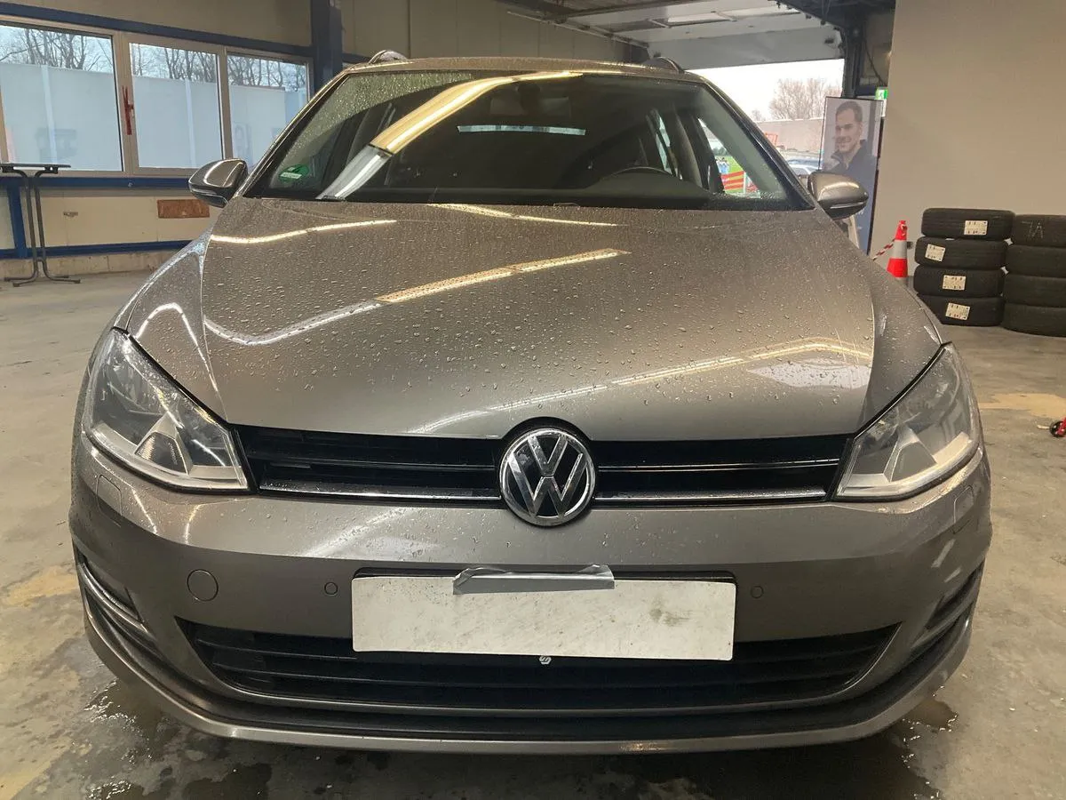 Volkswagen Golf VII