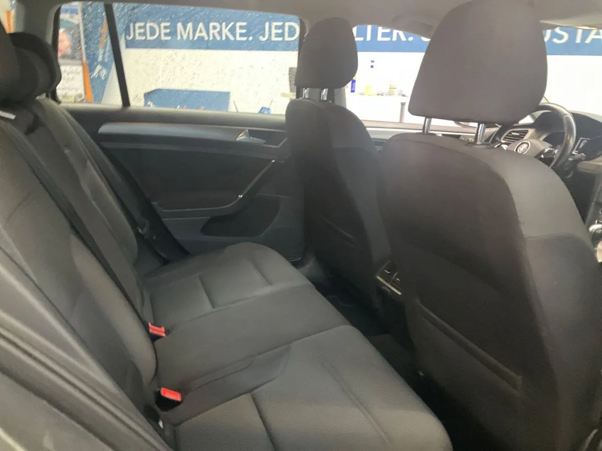 Volkswagen Golf VII